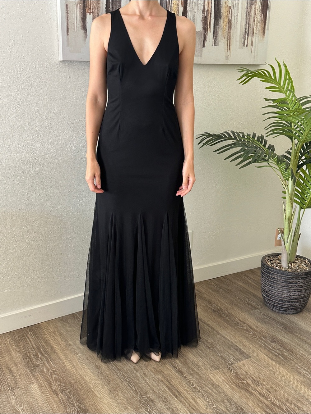Elegant Black V-Neck Mermaid Evening Dress Size S